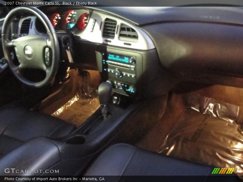 Black / Ebony Black 2007 Chevrolet Monte Carlo SS