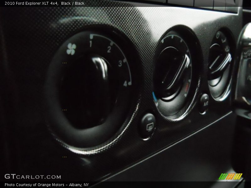 Black / Black 2010 Ford Explorer XLT 4x4