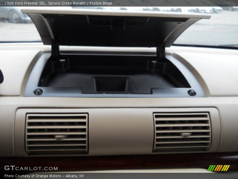 Spruce Green Metallic / Pebble Beige 2006 Ford Freestar SEL