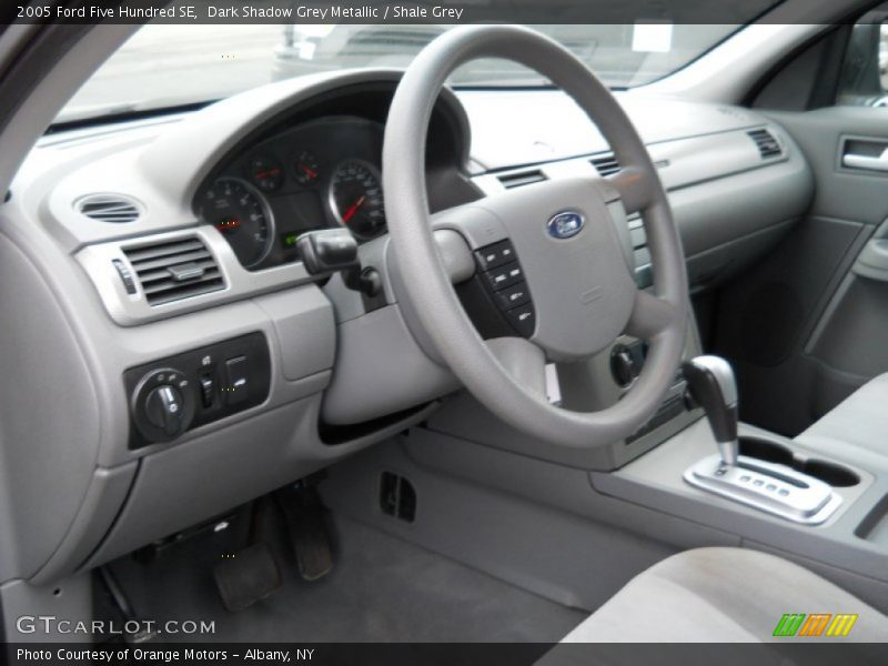 Dark Shadow Grey Metallic / Shale Grey 2005 Ford Five Hundred SE