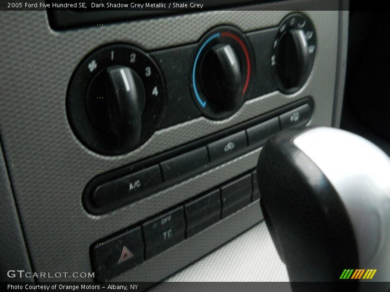 Dark Shadow Grey Metallic / Shale Grey 2005 Ford Five Hundred SE