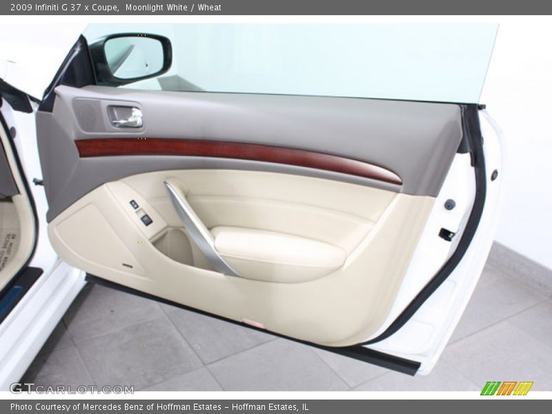 Door Panel of 2009 G 37 x Coupe