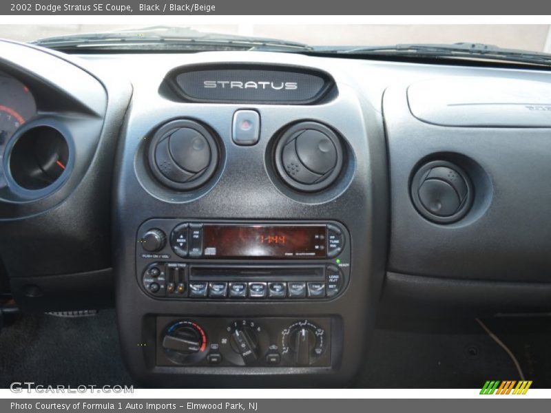 Black / Black/Beige 2002 Dodge Stratus SE Coupe