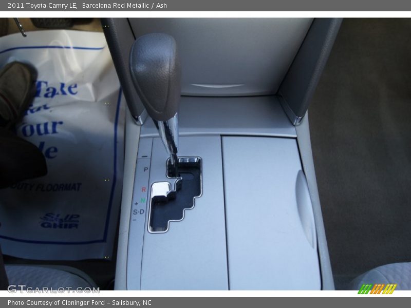 Barcelona Red Metallic / Ash 2011 Toyota Camry LE
