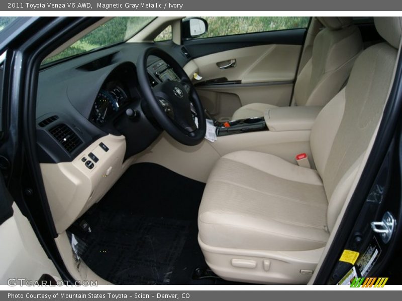 Magnetic Gray Metallic / Ivory 2011 Toyota Venza V6 AWD