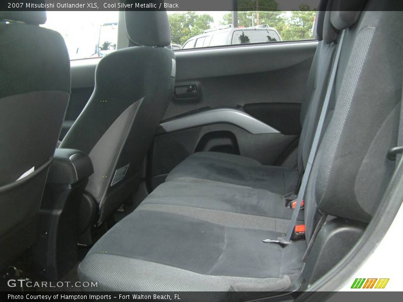 Cool Silver Metallic / Black 2007 Mitsubishi Outlander XLS