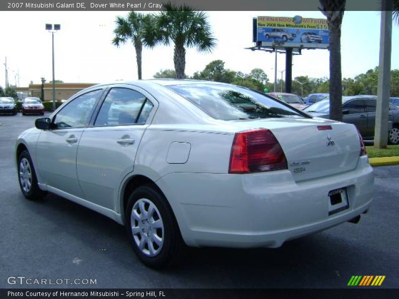 Dover White Pearl / Gray 2007 Mitsubishi Galant DE