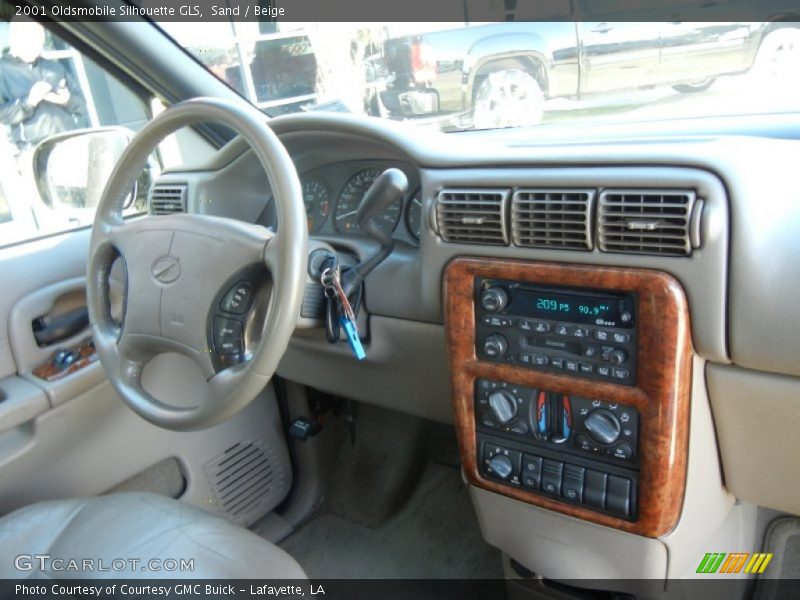 Sand / Beige 2001 Oldsmobile Silhouette GLS