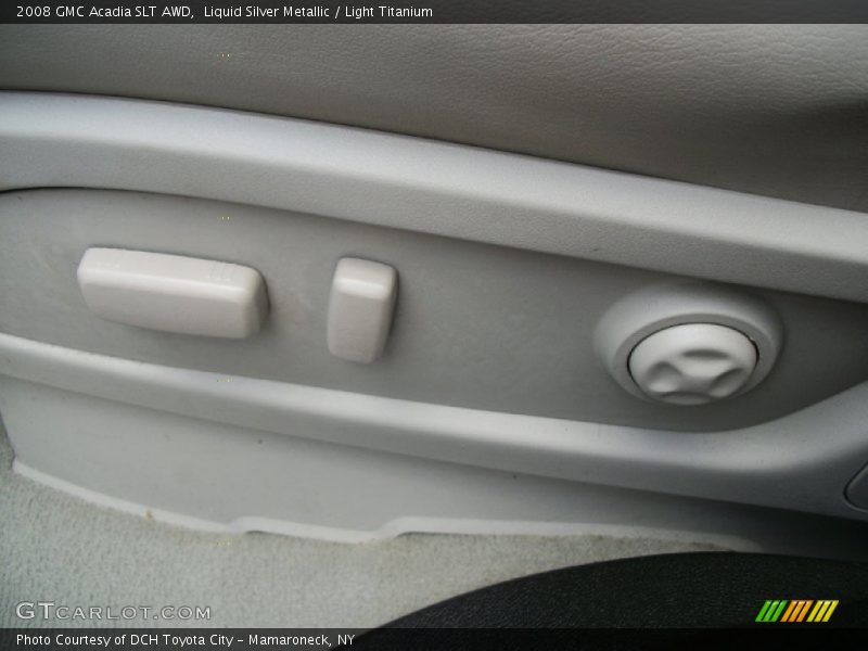Liquid Silver Metallic / Light Titanium 2008 GMC Acadia SLT AWD