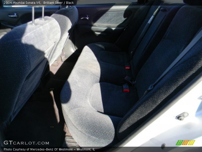 Brilliant Silver / Black 2004 Hyundai Sonata V6