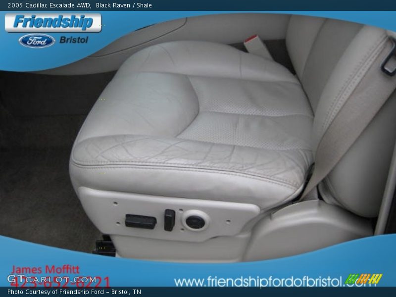 Black Raven / Shale 2005 Cadillac Escalade AWD