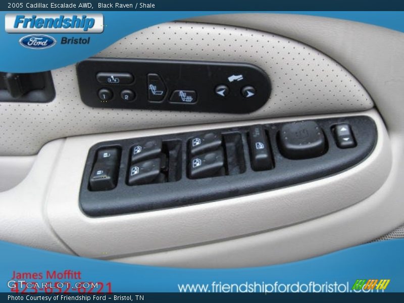 Black Raven / Shale 2005 Cadillac Escalade AWD