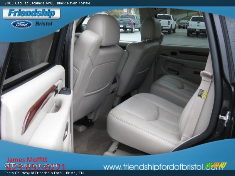 Black Raven / Shale 2005 Cadillac Escalade AWD