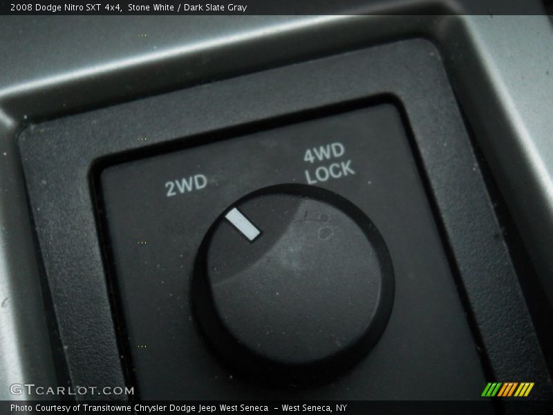 Stone White / Dark Slate Gray 2008 Dodge Nitro SXT 4x4