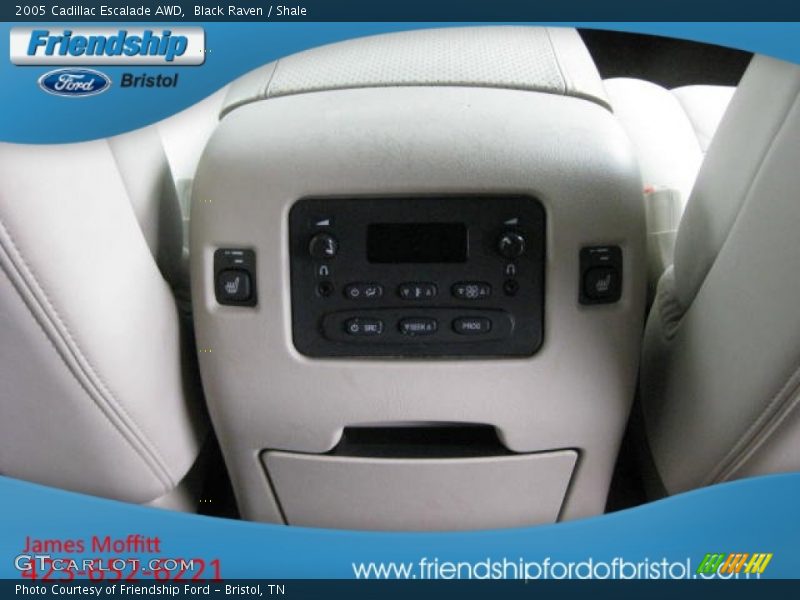 Black Raven / Shale 2005 Cadillac Escalade AWD