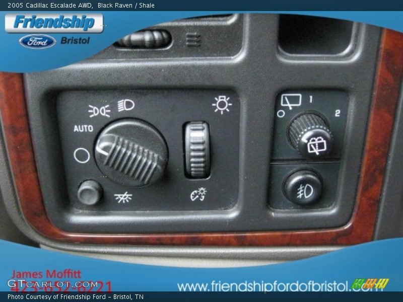 Black Raven / Shale 2005 Cadillac Escalade AWD