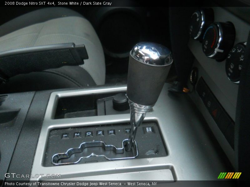 Stone White / Dark Slate Gray 2008 Dodge Nitro SXT 4x4