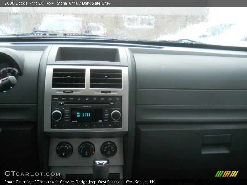 Stone White / Dark Slate Gray 2008 Dodge Nitro SXT 4x4