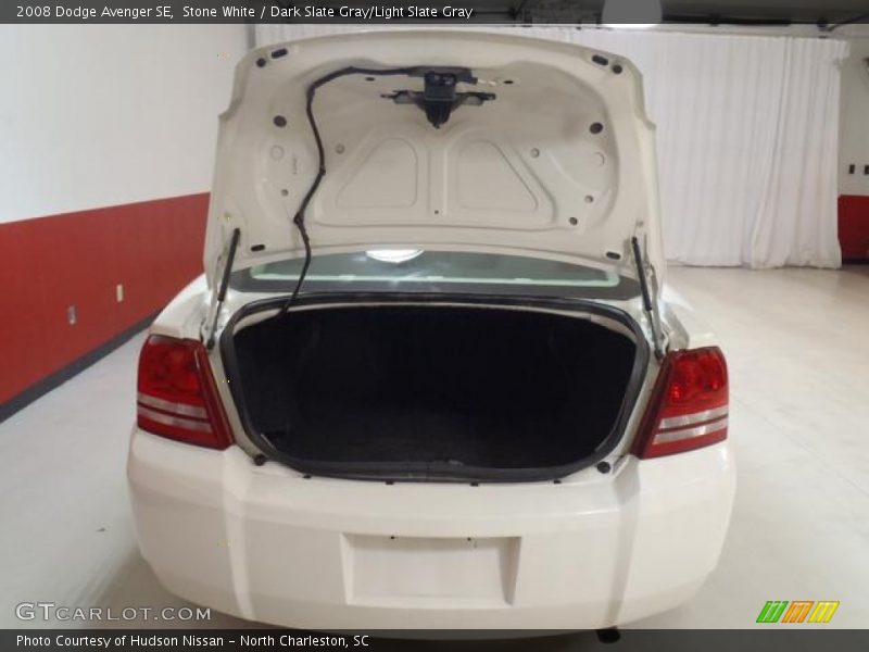 Stone White / Dark Slate Gray/Light Slate Gray 2008 Dodge Avenger SE