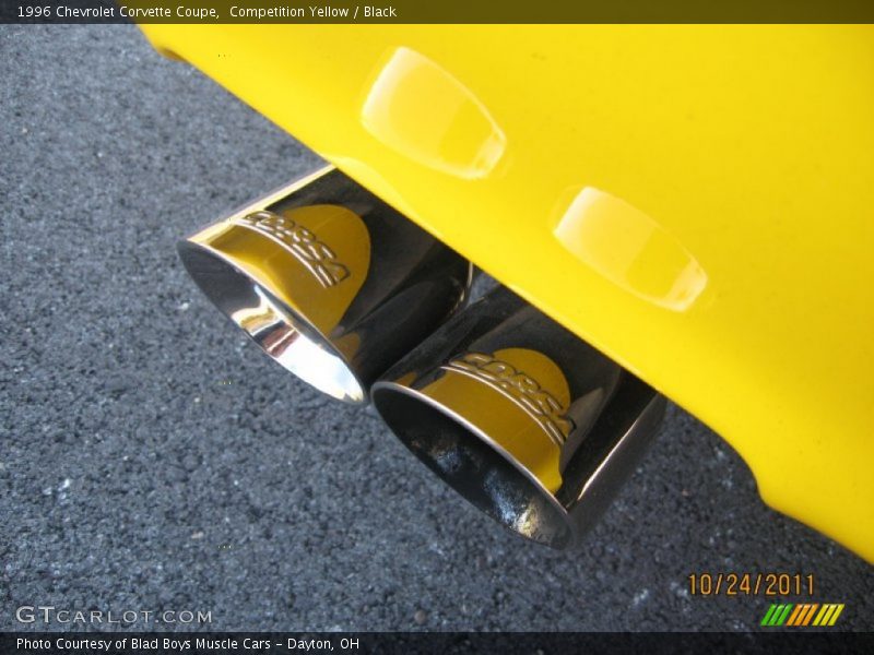 Exhaust of 1996 Corvette Coupe