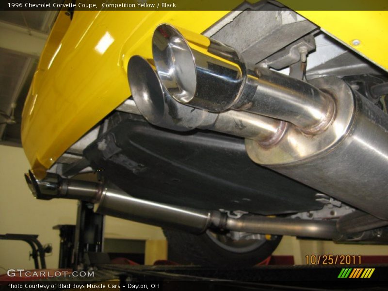 Competition Yellow / Black 1996 Chevrolet Corvette Coupe