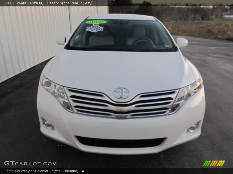 Blizzard White Pearl / Gray 2010 Toyota Venza I4