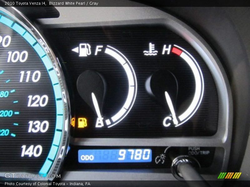 Blizzard White Pearl / Gray 2010 Toyota Venza I4