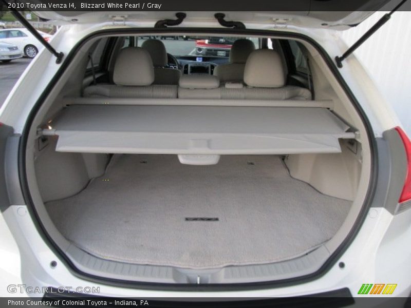 Blizzard White Pearl / Gray 2010 Toyota Venza I4