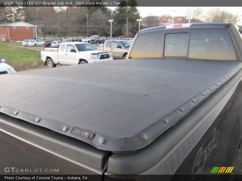Dark Stone Metallic / Tan 2005 Ford F150 XLT Regular Cab 4x4