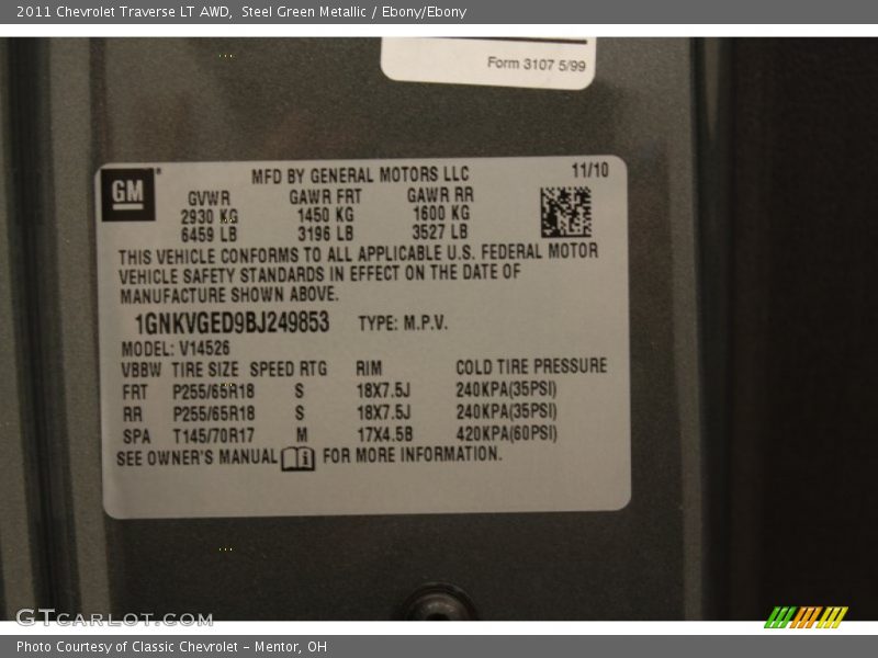 Steel Green Metallic / Ebony/Ebony 2011 Chevrolet Traverse LT AWD