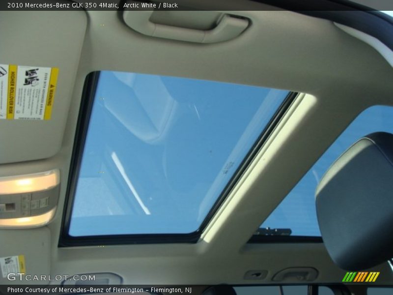 Arctic White / Black 2010 Mercedes-Benz GLK 350 4Matic
