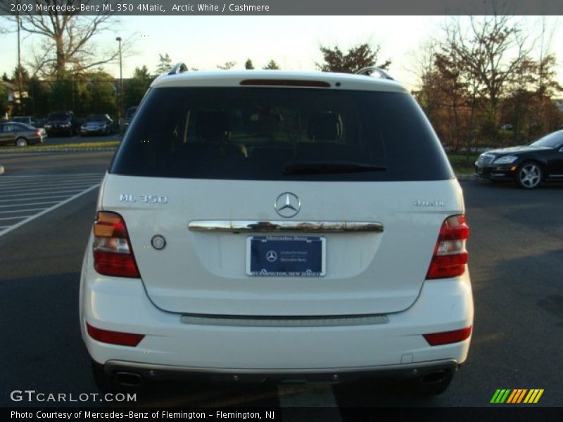 Arctic White / Cashmere 2009 Mercedes-Benz ML 350 4Matic