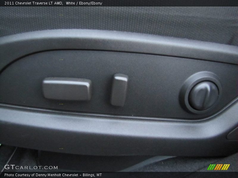 White / Ebony/Ebony 2011 Chevrolet Traverse LT AWD