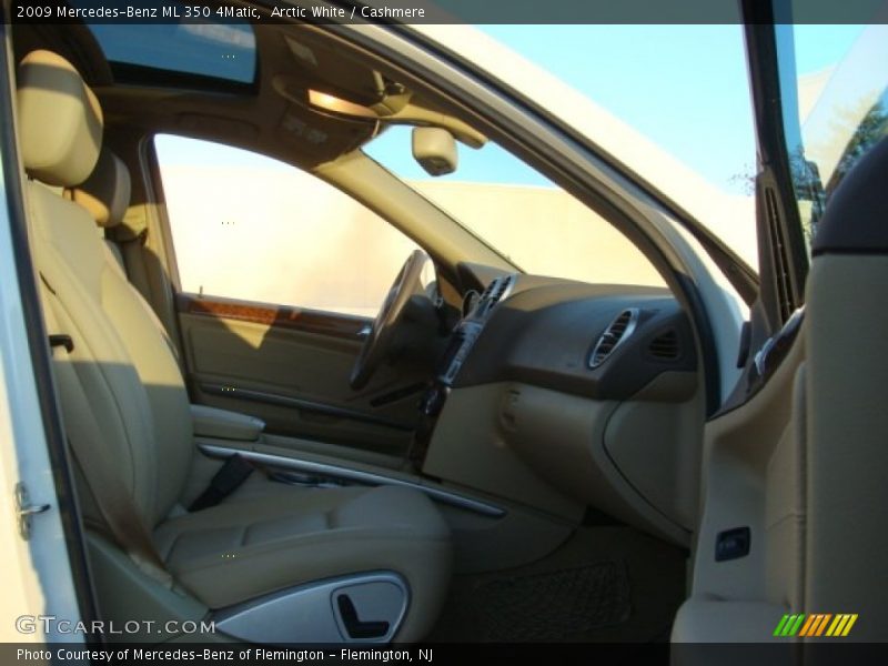 Arctic White / Cashmere 2009 Mercedes-Benz ML 350 4Matic