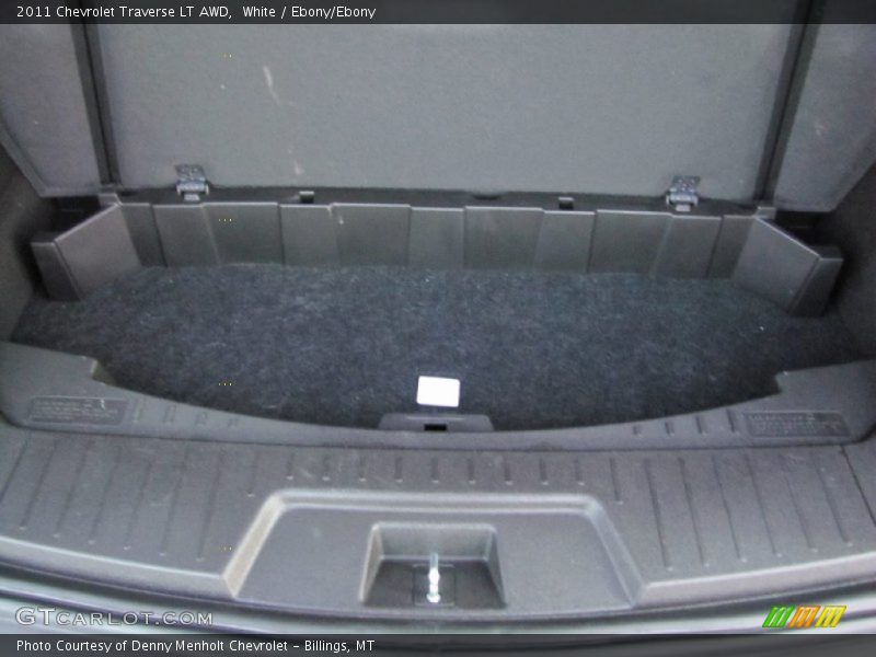 White / Ebony/Ebony 2011 Chevrolet Traverse LT AWD