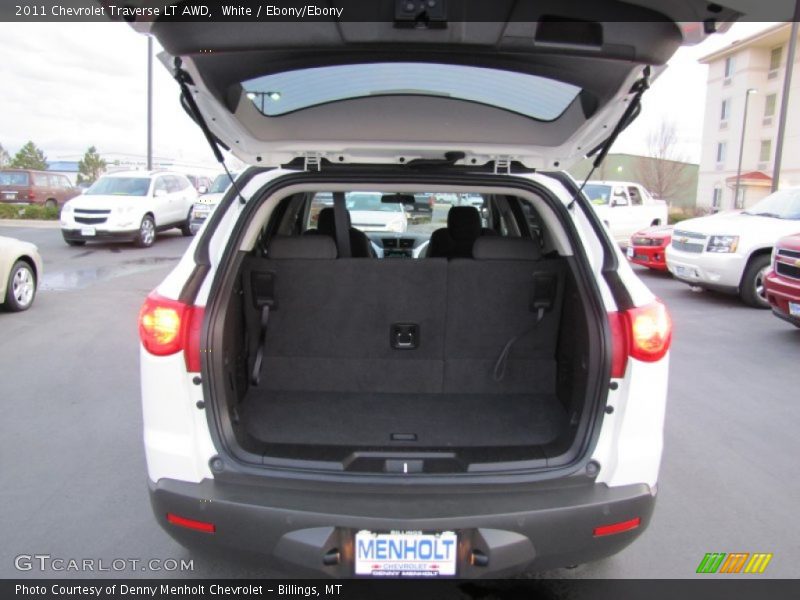 White / Ebony/Ebony 2011 Chevrolet Traverse LT AWD