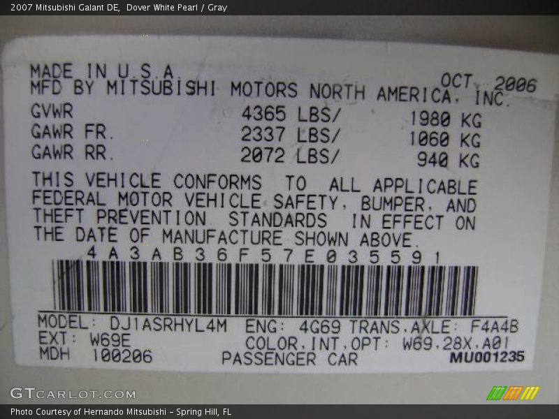 Dover White Pearl / Gray 2007 Mitsubishi Galant DE