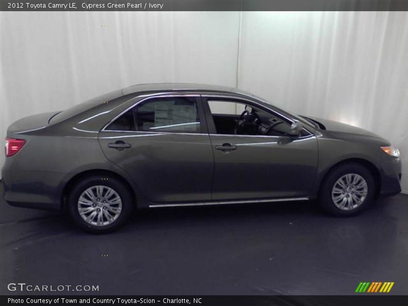 Cypress Green Pearl / Ivory 2012 Toyota Camry LE
