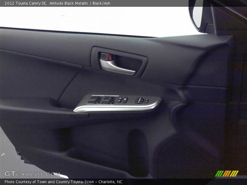 Attitude Black Metallic / Black/Ash 2012 Toyota Camry SE