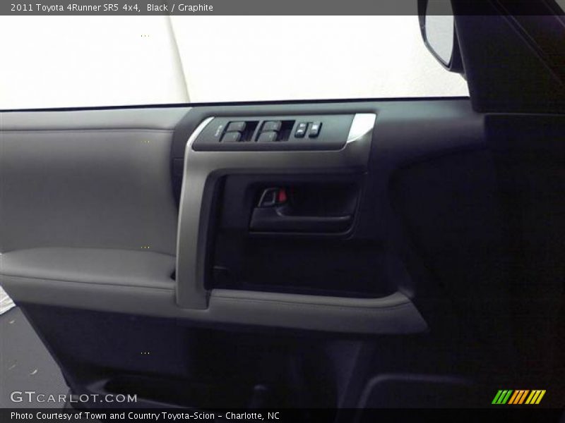 Black / Graphite 2011 Toyota 4Runner SR5 4x4