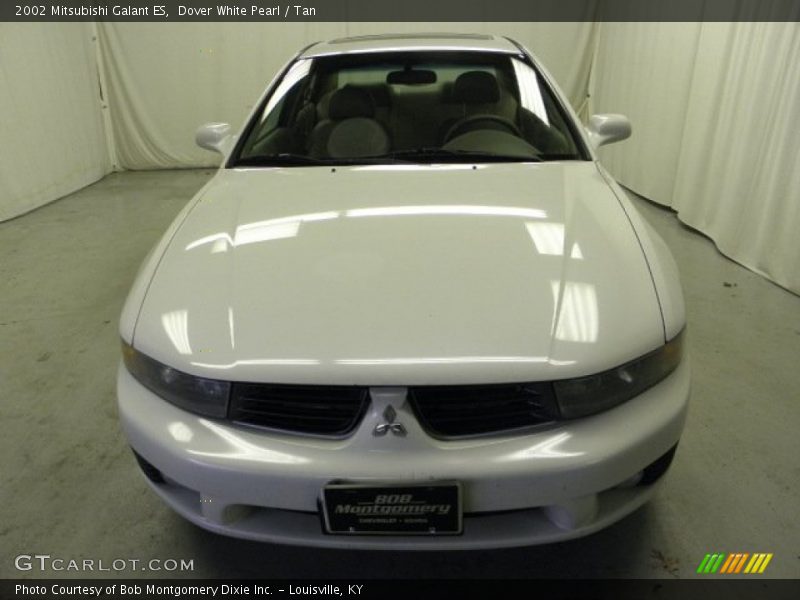 Dover White Pearl / Tan 2002 Mitsubishi Galant ES