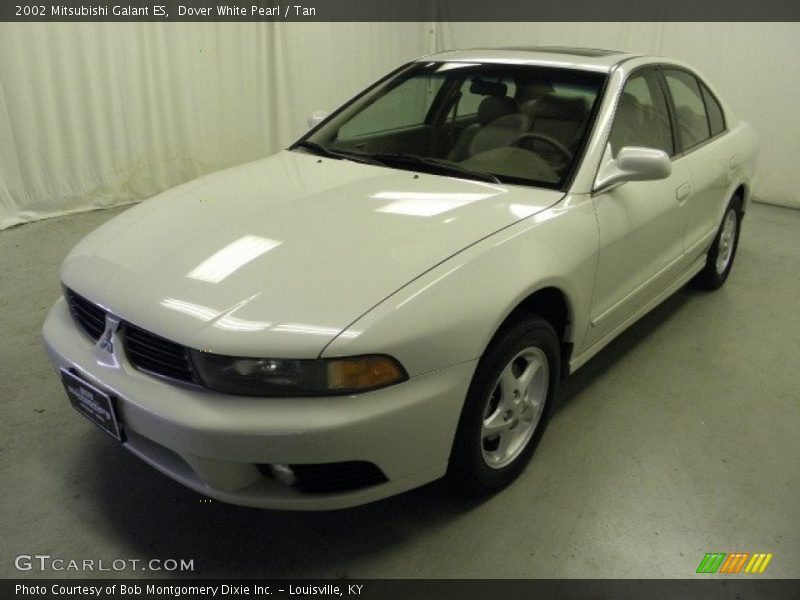 Dover White Pearl / Tan 2002 Mitsubishi Galant ES