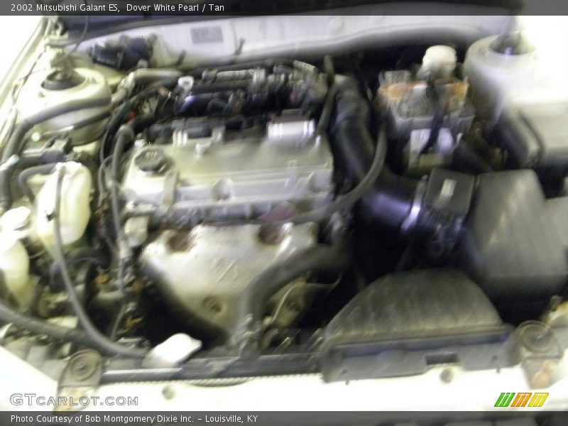 Dover White Pearl / Tan 2002 Mitsubishi Galant ES