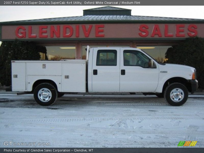 Oxford White Clearcoat / Medium Flint 2007 Ford F250 Super Duty XL SuperCab 4x4 Utility