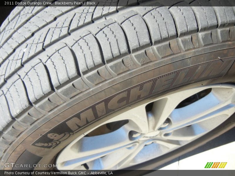 Blackberry Pearl / Black 2011 Dodge Durango Crew