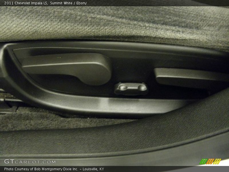 Summit White / Ebony 2011 Chevrolet Impala LS