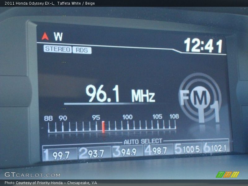 Taffeta White / Beige 2011 Honda Odyssey EX-L