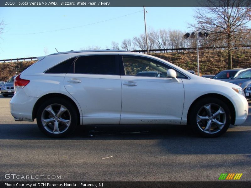 Blizzard White Pearl / Ivory 2010 Toyota Venza V6 AWD