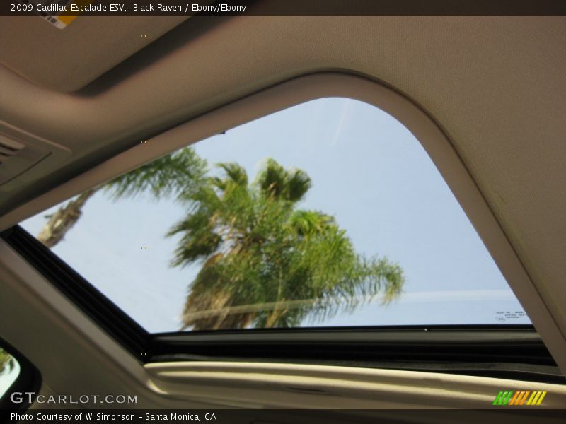 Sunroof of 2009 Escalade ESV