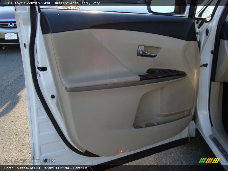 Blizzard White Pearl / Ivory 2010 Toyota Venza V6 AWD